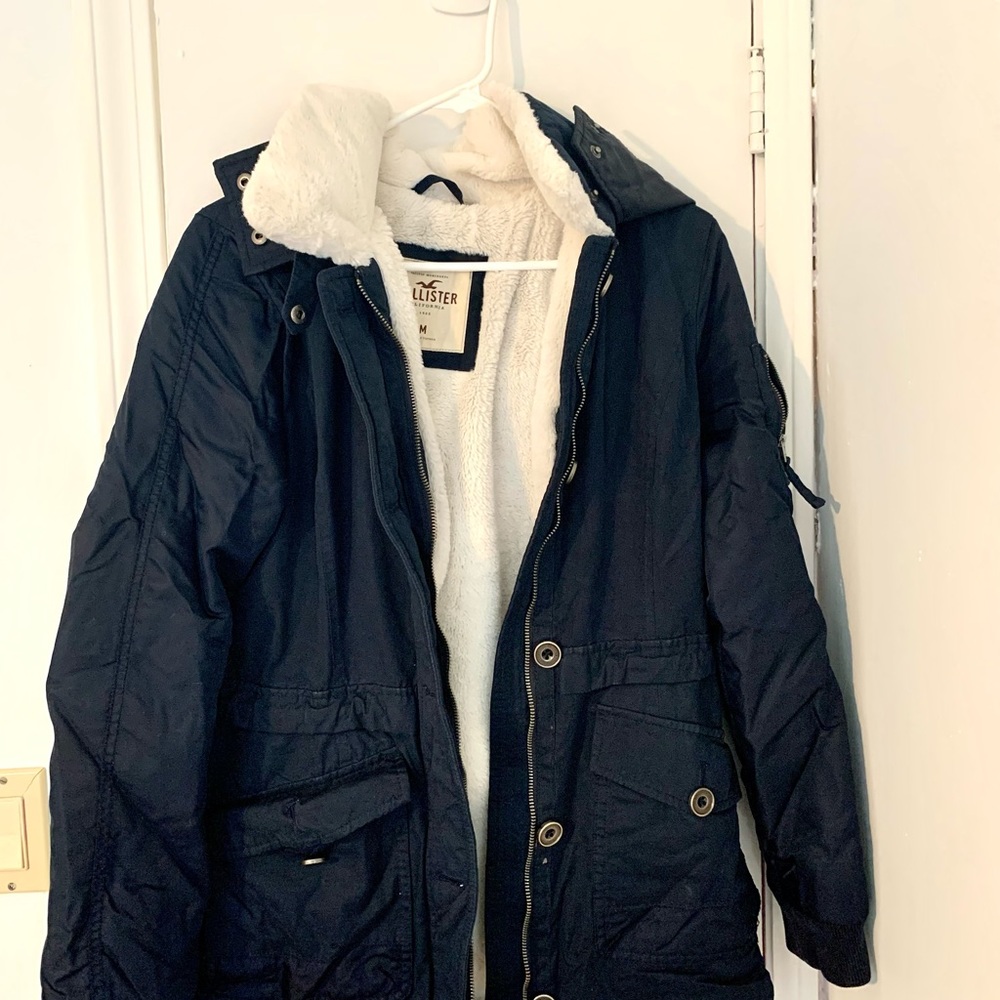 Hollister winter jacket. Dark blue. Size medium
